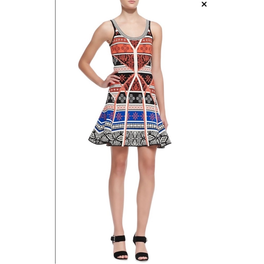 NWOT Diane von Furstenberg Fit And Flare Sz Small Sleeveless Dress RARE